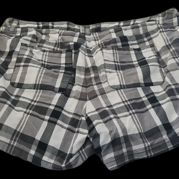 Lane Bryant Shorts - Picture 5 of 5